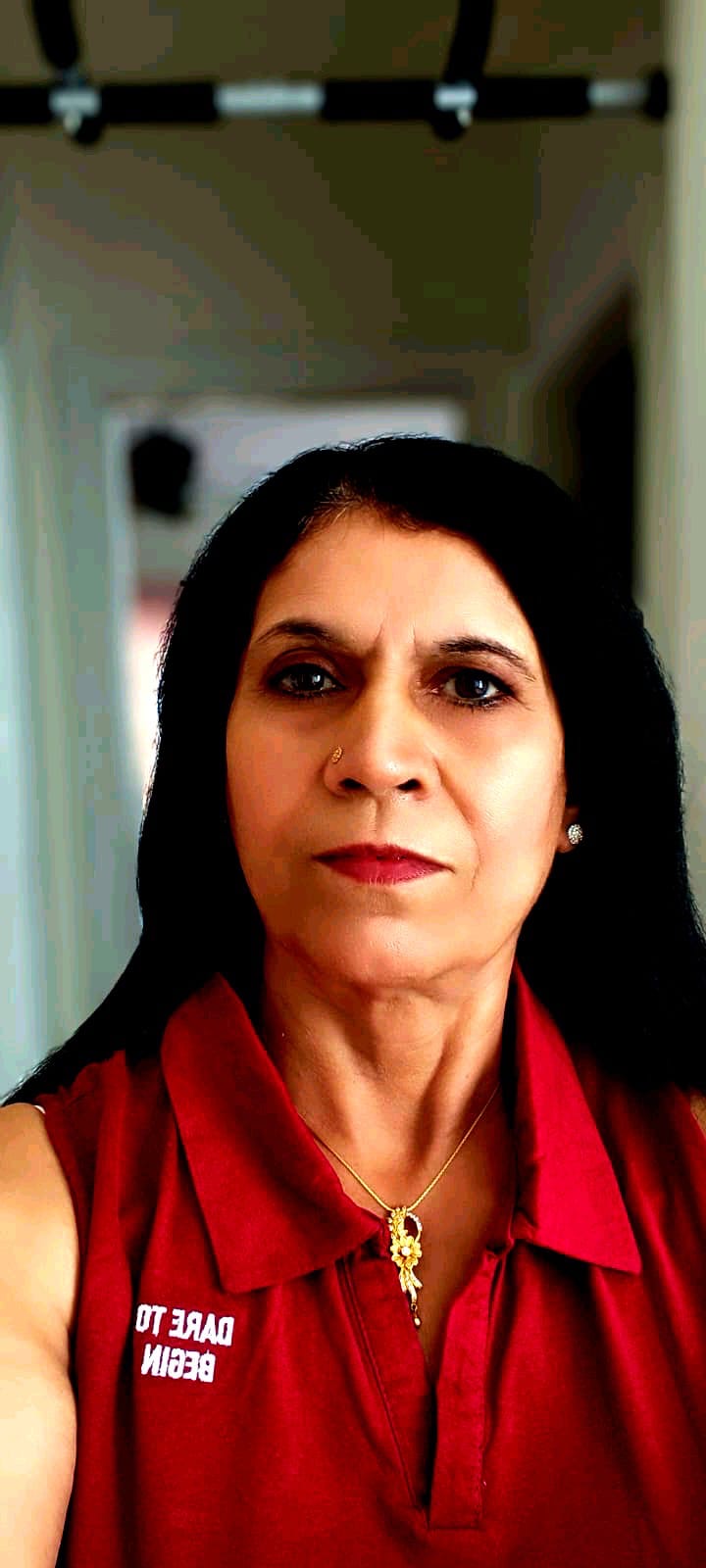 अनिता चौधरी पत्नी श्री नीलकांत चौधरी 